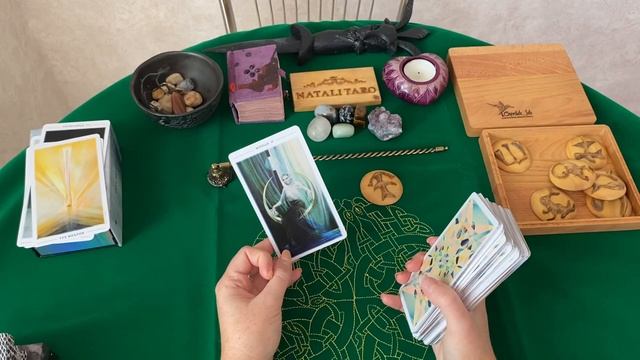 #ГАДАНИЕ #ОНЛАЙН #ТАРО #КАРТА ДНЯ НА 18 СЕНТЯБРЯ ПЯТНИЦА ? смотреть онлайн