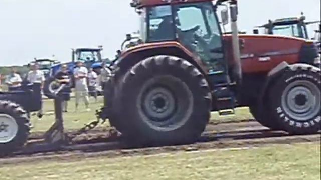 Case IH MX135 - Emil Kamp Christensen - MidtVest Regionsmesterskab смотреть онлайн