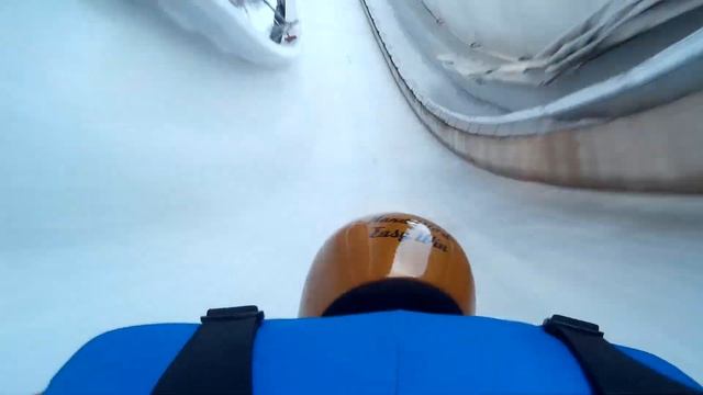 СКЕЛЕТОН АВСТРИЯ ИГЛС - ЗАЕЗД ОТ ПЕРВОГО ЛИЦА + 120 км/ч! Skeleton POV Igls Austria - Over 120 km/h смотреть онлайн