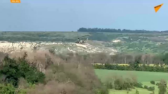 Rosyjskie Bojowe Helikoptery Likwidują Ukraińskie Stanowiska