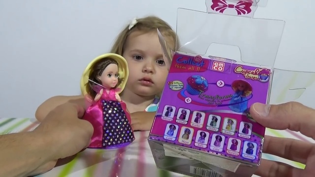 Кукла сюрприз Ароматные капкейки распаковка Cupcake Surprise doll unboxing смотреть онлайн