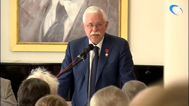 Область посетил вице-президент России в 1991-1993 гг. Александр Руцкой смотреть онлайн