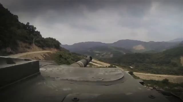 South Korea's K21 105 Medium Tank in Action смотреть онлайн