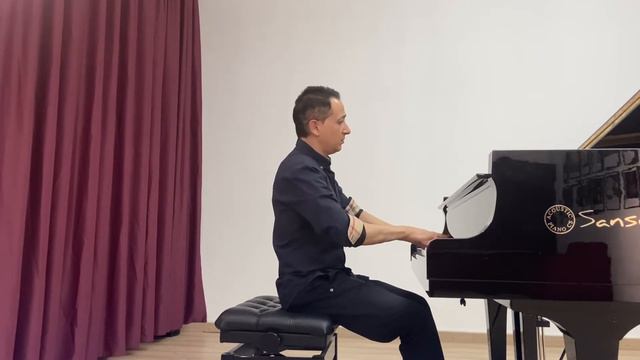 Paolo Manfredi plays F. Chopin: Mazurka in do diesis min. Op 63 n 3 смотреть онлайн