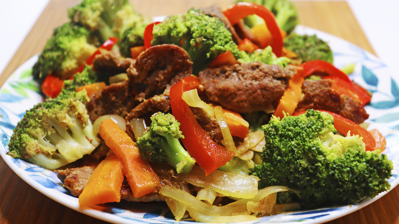 Жаркое по домашнему из говядины и брокколи. По особому рецепту. смотреть онлайн