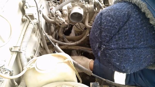 КАК СНЯТЬ И ГДЕ НАХОДИТСЯ ТОПЛИВНЫЙ ФИЛЬТР Mitsubishi Galant смотреть онлайн