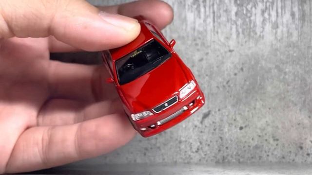 1/64 Tarmac Works Vertex Toyota Chaser JZX 100 смотреть онлайн