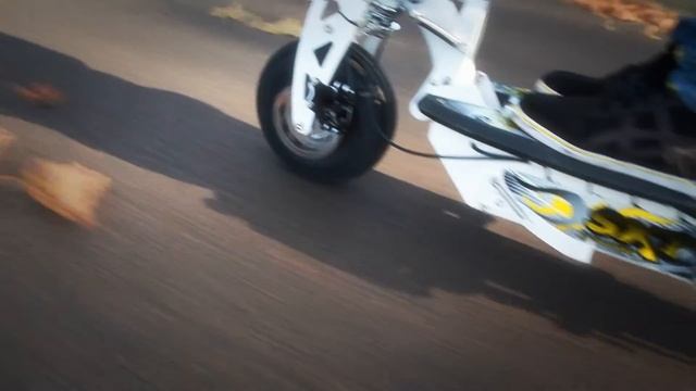 Uberscoot 1000W for Adults смотреть онлайн