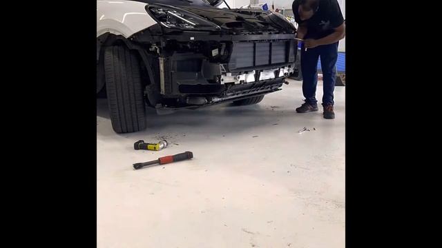 2019 Porsche Cayenne bumper removal смотреть онлайн