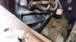 Замена радиатора печки в автомобиле MAZDA MPV без разбора панели (часть 1)