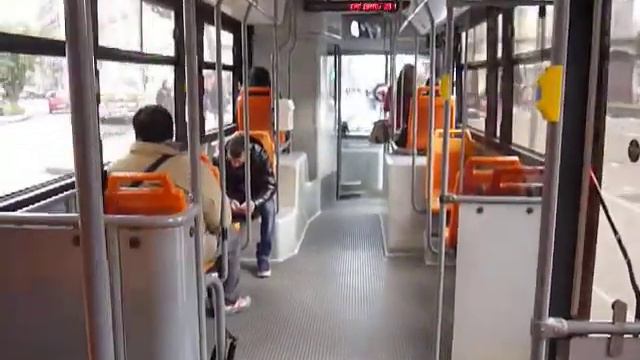 Napoli: trolleybus Ansaldobreda F19, no. ANM F9105, running on diesel mode смотреть онлайн
