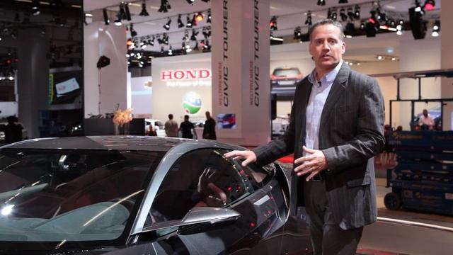 NSX Chief Engineer Ted Klaus answers questions at the Frankfurt Motor Show 2013 смотреть онлайн