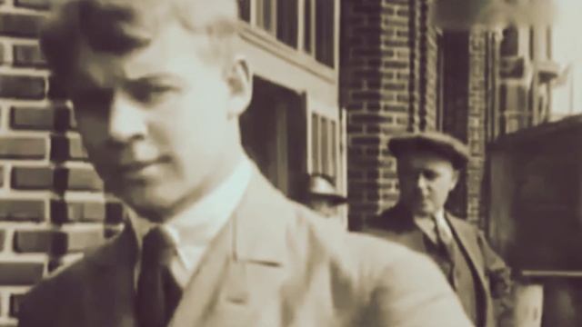 Есенин первый и последний стих (Автор: Сергей Есенин) смотреть онлайн