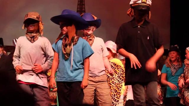 Aristocats Final Bow смотреть онлайн