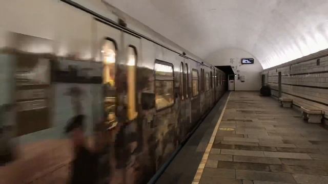 Прибытие 81-760А/761А на Станцию «Проспект Мира» смотреть онлайн