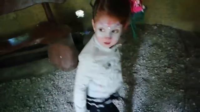 ПАРК ЯНТАРНОГО ПЕРИОДА / ПРОГУЛКА В ПАРКЕ/ ДИНОПАРК/ 1часть смотреть онлайн