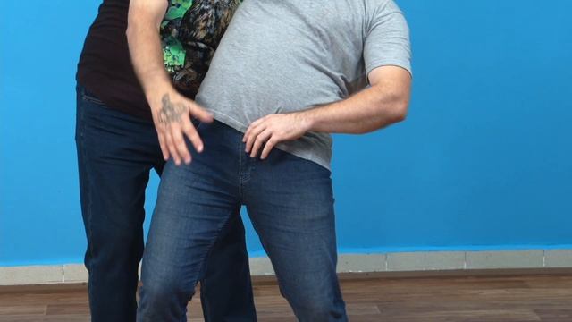 Решительная защита от удушения.