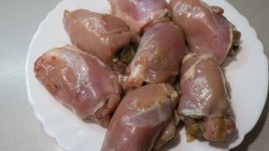 ФАРШИРОВАННЫЕ КУРИНЫЕ БЁДРЫШКИ С ГРИБНОЙ НАЧИНКОЙ И С СЫРОМ