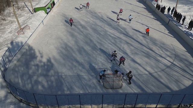 🏒 Хоккей с шайбой. Ликино-Дулёво.Стадион "Сокол" 23 февраля. ЛиАЗ 11:9 Давыдово. Атмосферное видео смотреть онлайн