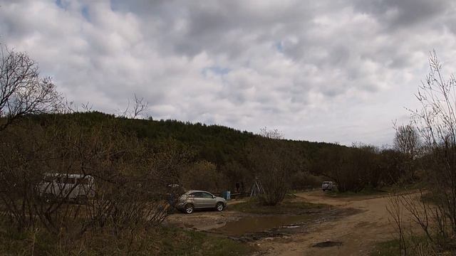 Где отдыхают магаданцы в первый теплый летний день. Район подвесного моста. Первое тепло в Магадане смотреть онлайн