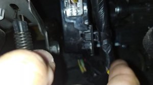 Устранение постороннего шума с левой стороны под торпедо KIA RIO X-LINE 2018