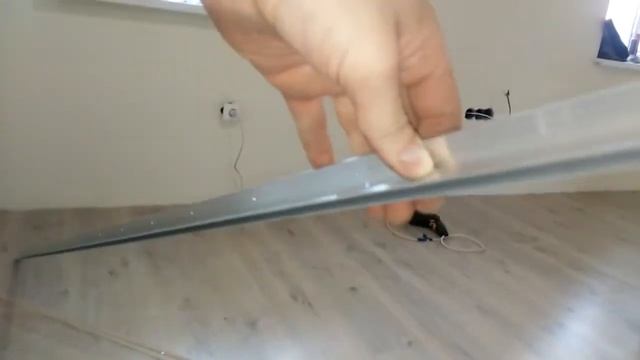 монтаж натяжного потолка алюминиевым потолочным багетом смотреть онлайн