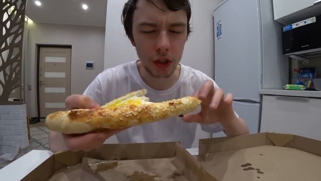 ЕМ ХАЧАПУРИ ПО-АДЖАРСКИ ЗА 300 РУБЛЕЙ! смотреть онлайн