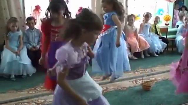 Танец Красной шапочки смотреть онлайн