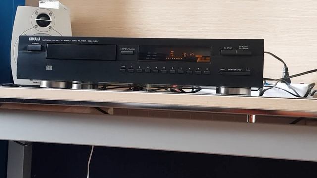 Yamaha CDX 390 by Lampa смотреть онлайн