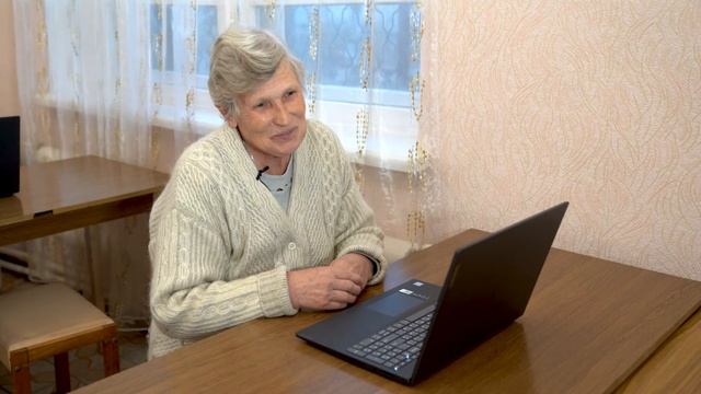 Лисичанськ. «Цифрова обізнаність для літніх людей» | Lysychansk. Digital Literacy for Elderly Peopl смотреть онлайн
