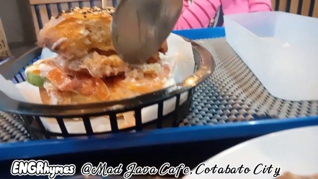 Late Lunch @ Mad Java Cafe смотреть онлайн