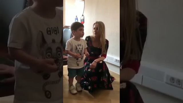 как хорошо мальчик читает стих смотреть онлайн