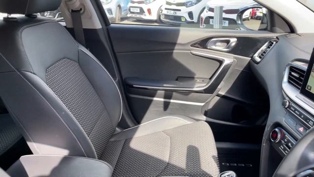 Kia Ceed 1.4 T-GDi 3 - VU68 GHZ смотреть онлайн