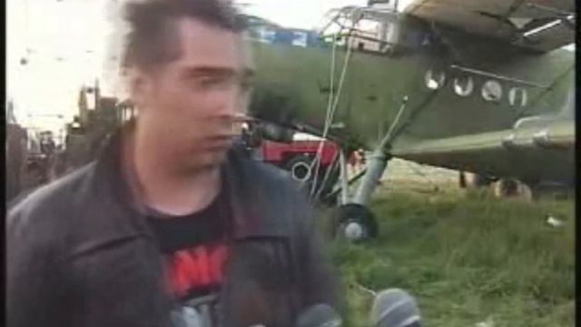 Слышишь, Какой тебе еще открыть секрет ? Ты че здесь самая умная ? смотреть онлайн