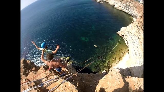 Григорий cape Fiolent, ropejumping with Skyline x-team in Crimea смотреть онлайн