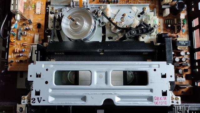SAMSUNG SVR-40D Video Cassette Recorder - Перемотка к началу и выброс кассеты смотреть онлайн