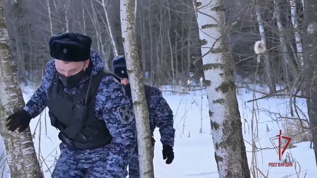 Сотрудники столичного ОМОН на транспорте сняли ролик к 8 марта смотреть онлайн