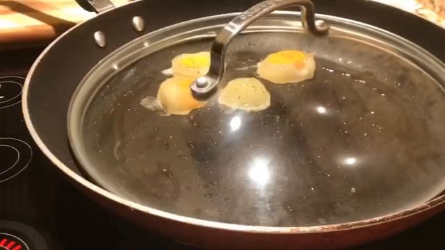 ЭКСПЕРЕМЕНТ. ЧТО МОЖНО СДЕЛАТЬ ИЗ ЗАМОРОЖЕННЫХ ЯИЦ? Frozen chicken eggs.Interesting idea.? смотреть онлайн