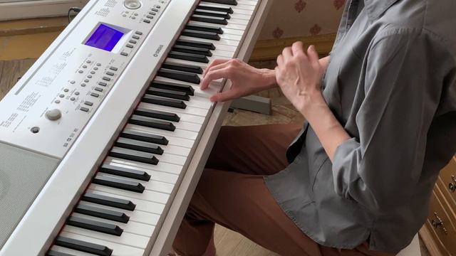 №23. Откуда берется грусть в музыке? Что такое минор и почему оон грустный. смотреть онлайн