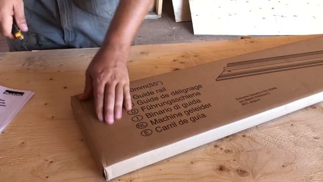 First Look: Makita Track Saw UNBOXING