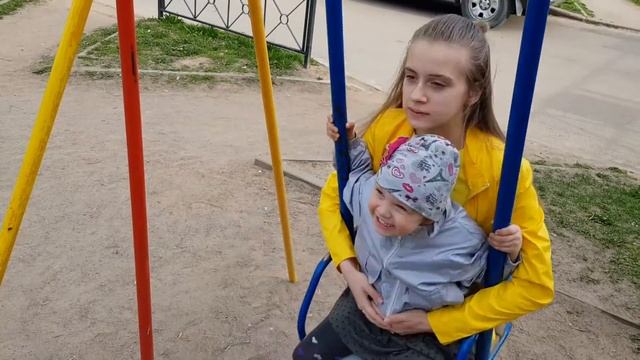 LIFE VLOG: Ликины Годовые Оценки/ Маникюр/ Дизайн Ногтей ко Дню Рождения/ Учим танец к Свадьбе. смотреть онлайн