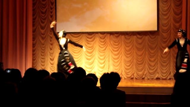 Подарок учителям ГБОУ ЦО 1449,Грузинский танец "Ачарули" . смотреть онлайн