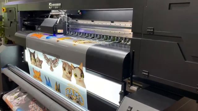РУЛОННЫЙ УФ ПРИНТЕР BOSSRON WT-2000U смотреть онлайн