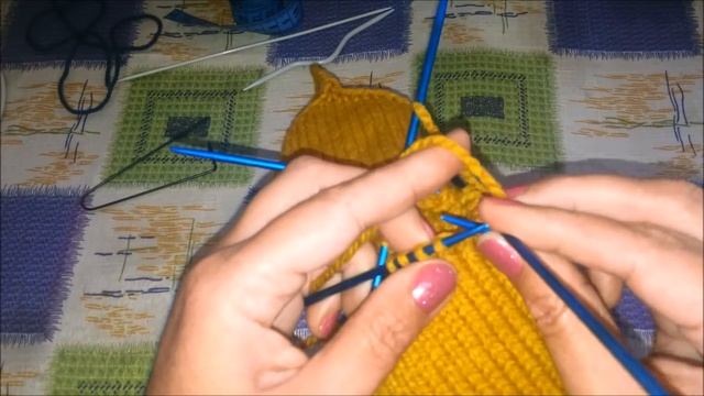 Вязание варежек. Часть 2. Окончание. смотреть онлайн