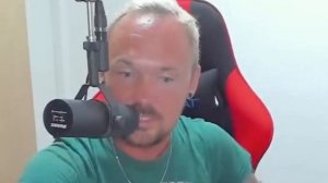 ФРЕДГИТАРИСТ ПАРОДИРУЕТ, УНИЖАЕТ а также ЗАВИДУЕТ ОЗЗИ (Black Sabbath) на протяжении 8 минут