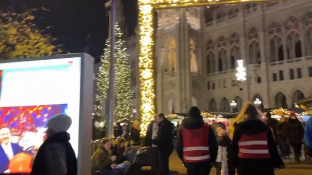 ?? ? Венская Рождественская Ярмарка на Ратушной Площади смотреть онлайн