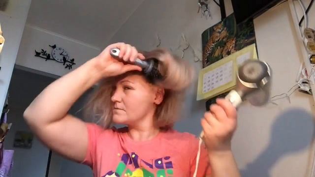 КАК УЛОЖИТЬ КАРЕ В ДОМАШНИХ УСЛОВИЯХ \Стрижка Каре/Укладка каре феном смотреть онлайн