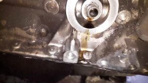 УМЗ-4216 течь масла, из блока, (причина, устранить)