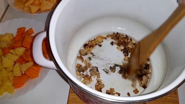 АРОМАТНЫЙ КРЕМ-СУП! Из тыквы,моркови, картофеля с добавлением сливок! Рецепты супов смотреть онлайн