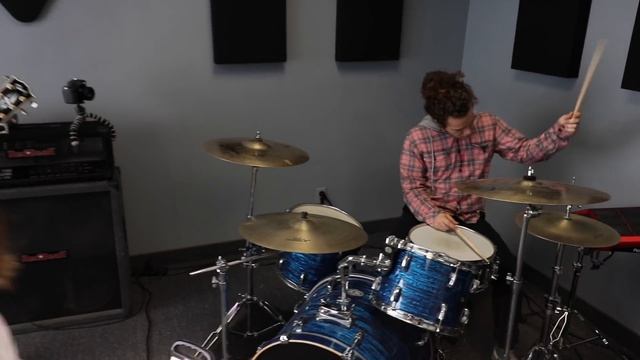 Who Do You Love - The Chainsmokers ft 5SOS (Rock Cover by First To Eleven) смотреть онлайн